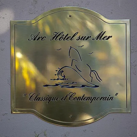 Arc Sur Hotel 3*