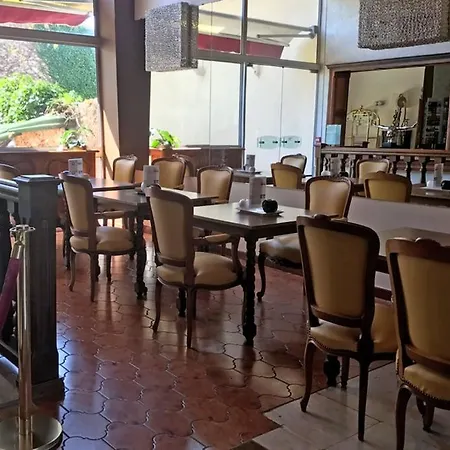 Hotel Arc Sur 3*