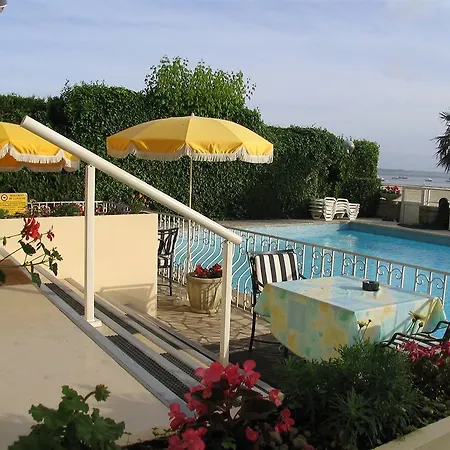 Arc Sur Hotel 3*